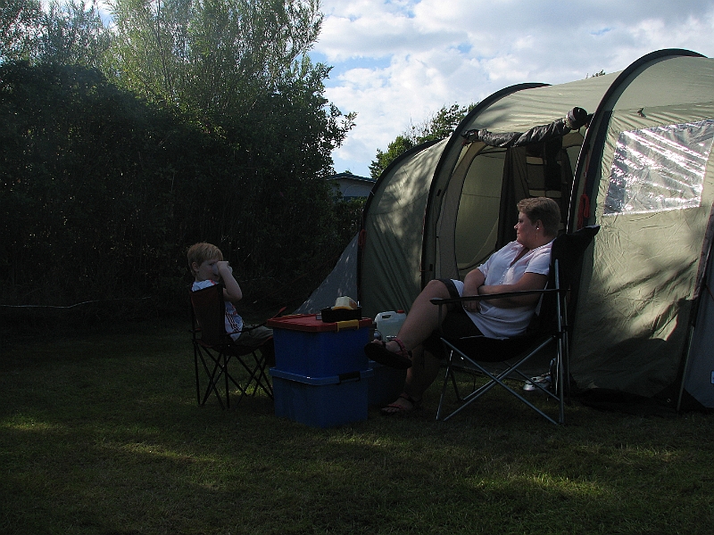 IMG_5671.JPG - Aftenhygge på den første campingplads